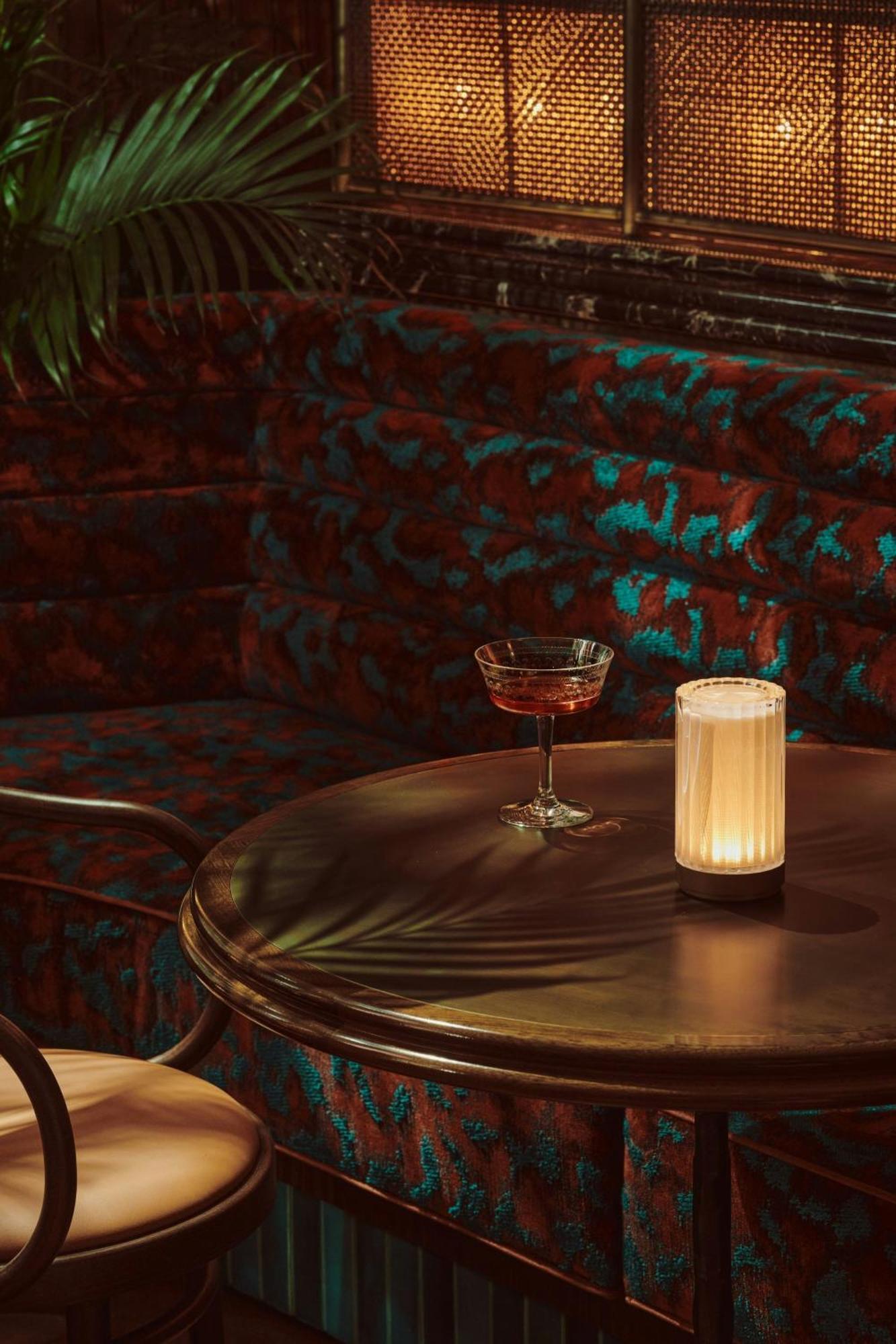 St. Pancras London, Autograph Collection 5*