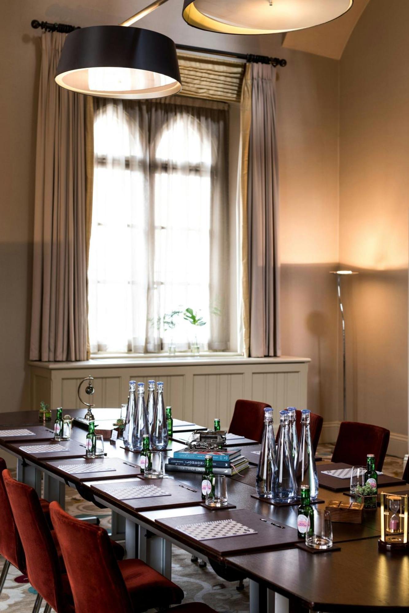 St. Pancras London, Autograph Collection Hotel 5*